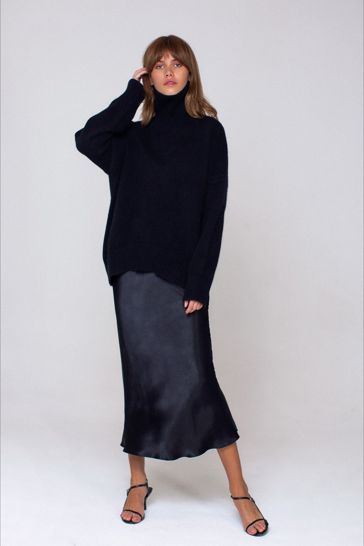 Relaxed Ribbed Turtleneck Knit Sweater