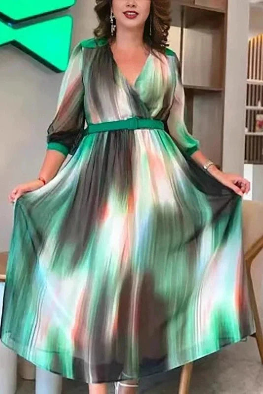 Half Sleeve Loose V-Neck Printed Pleated Maxi Dress