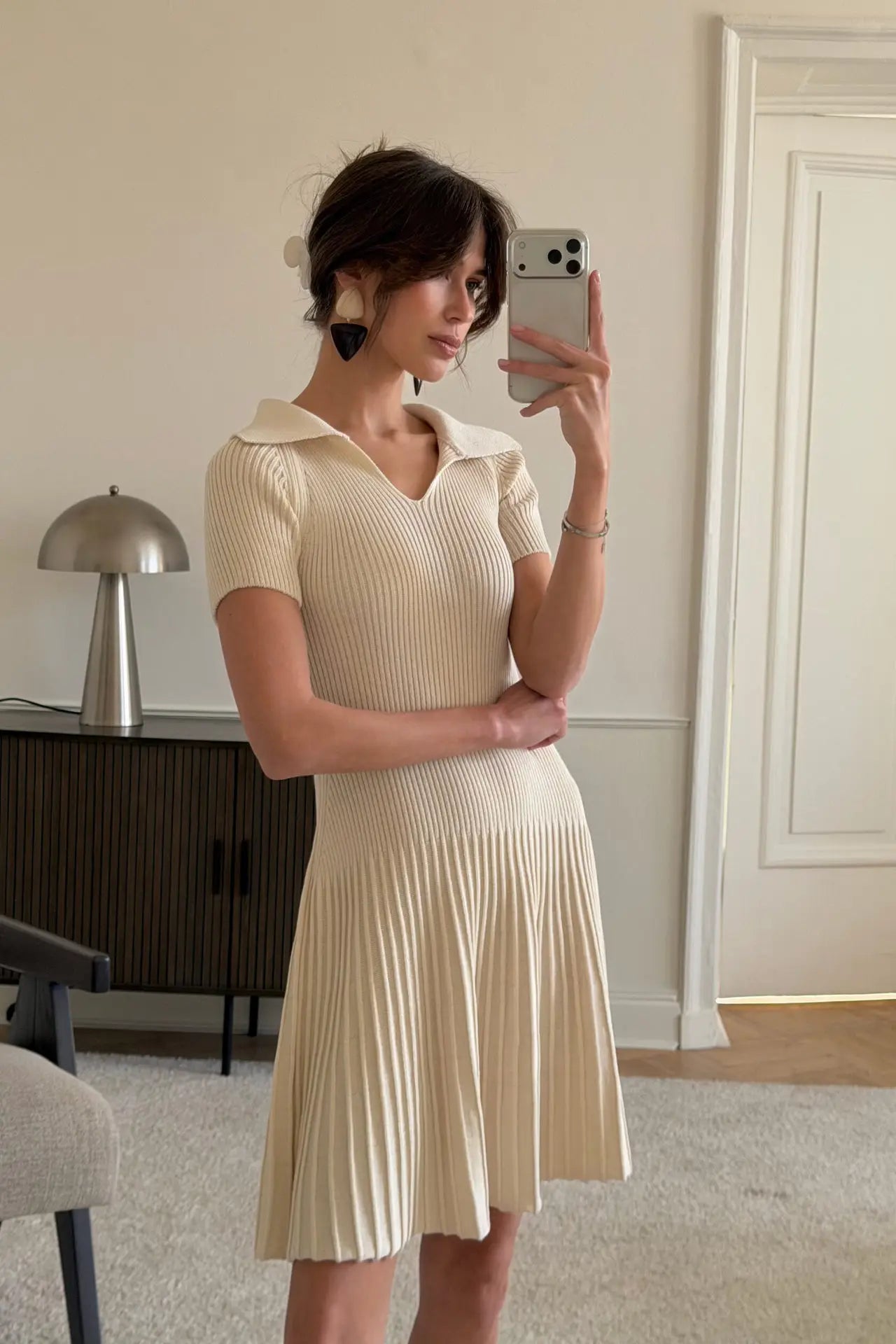 Knitted Short Sleeve Slim Mini Dress