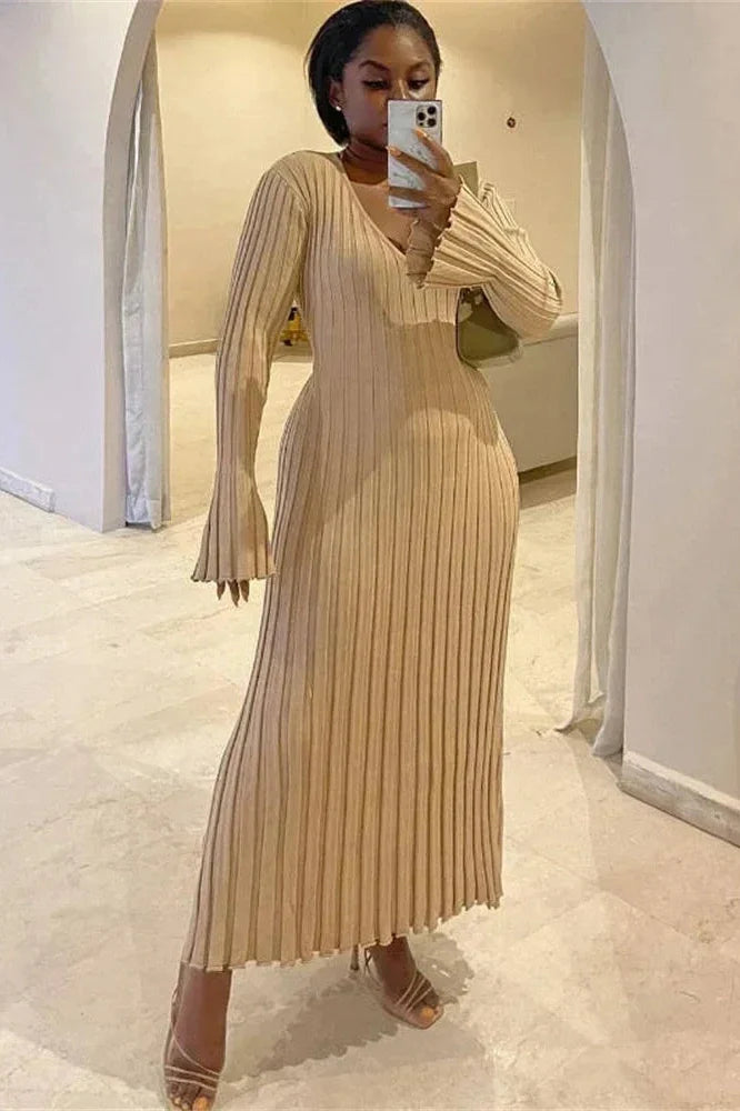 V-Neck Knit Long Sleeve High Waist Pleated Maxi Dress