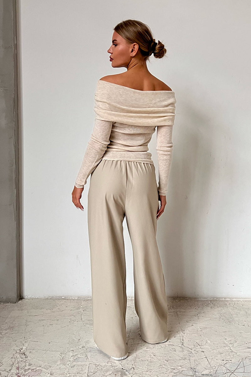 Off-Shoulder Fitted Crew Neck Knit Sweater