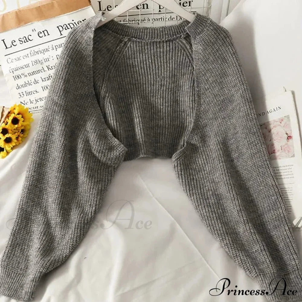 Female Solid Casual Chic Short Knitted Cardigans